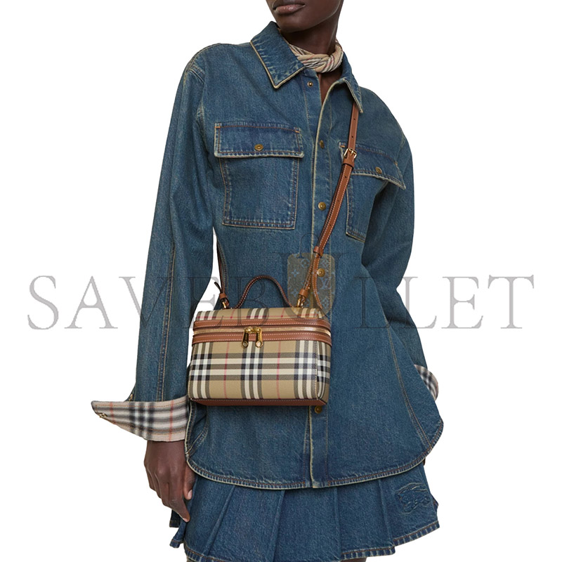 Bv*b*rry check vanity bag 81205251 (19.5*15*8cm)